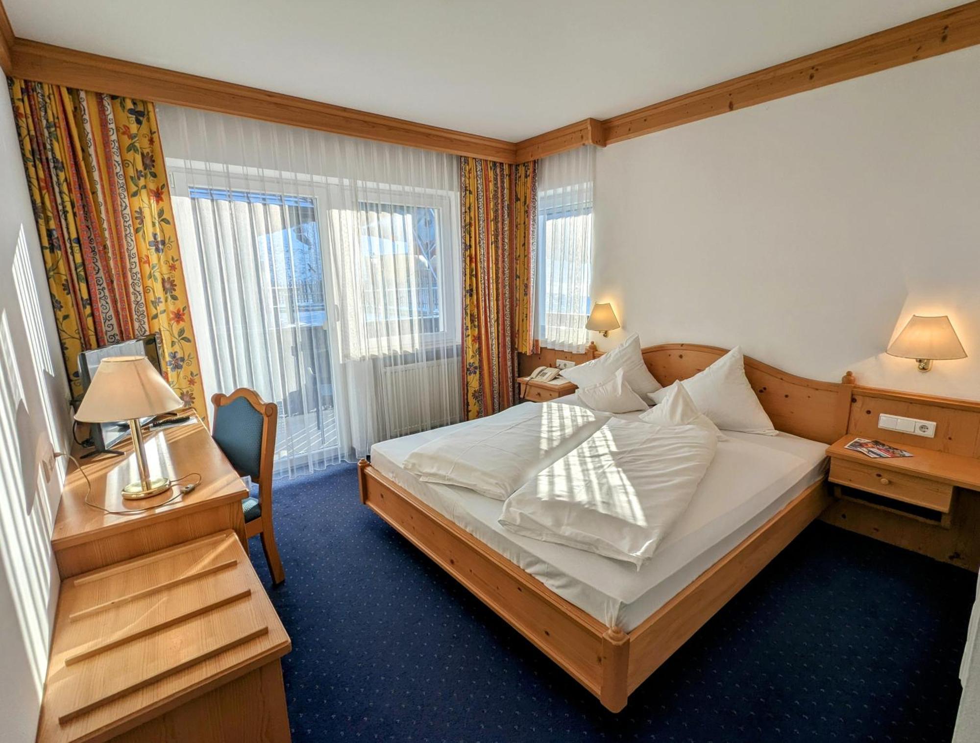 Hotel Heinz Bruneck Exteriör bild